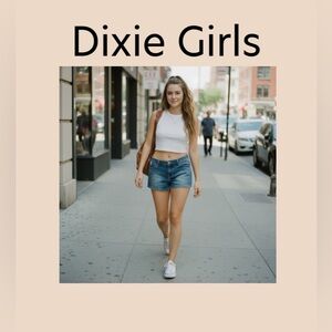 Women’s Low Rise Hipster Shorts Size 11/12 NWT